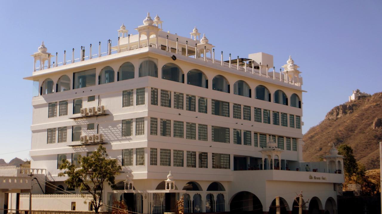 Regenta Mewargarh, Near Biological Park 4*