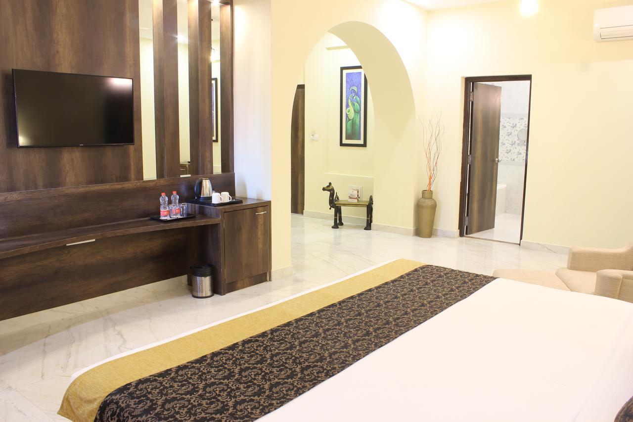 Regenta Mewargarh, Near Biological Park Hotel 4*