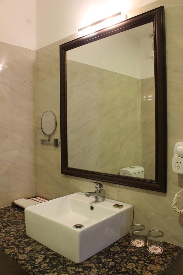 Regenta Mewargarh, Near Biological Park