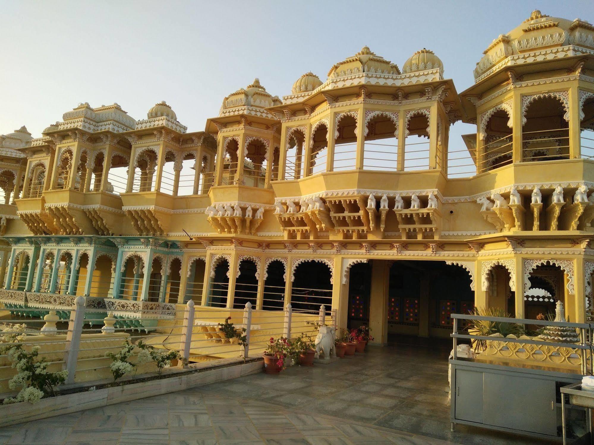 Hotel Chunda Palace