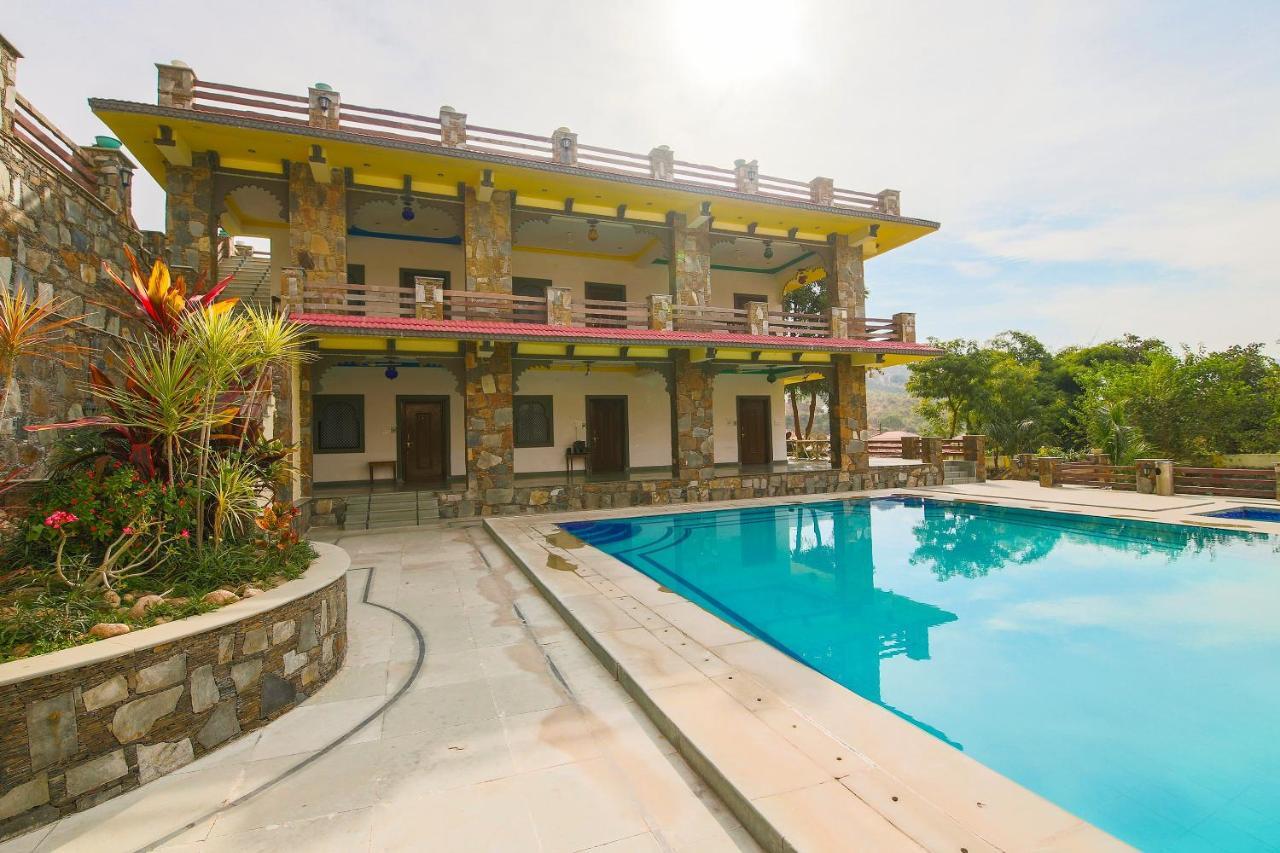 Oyo 24395 Hills Retreat 3*
