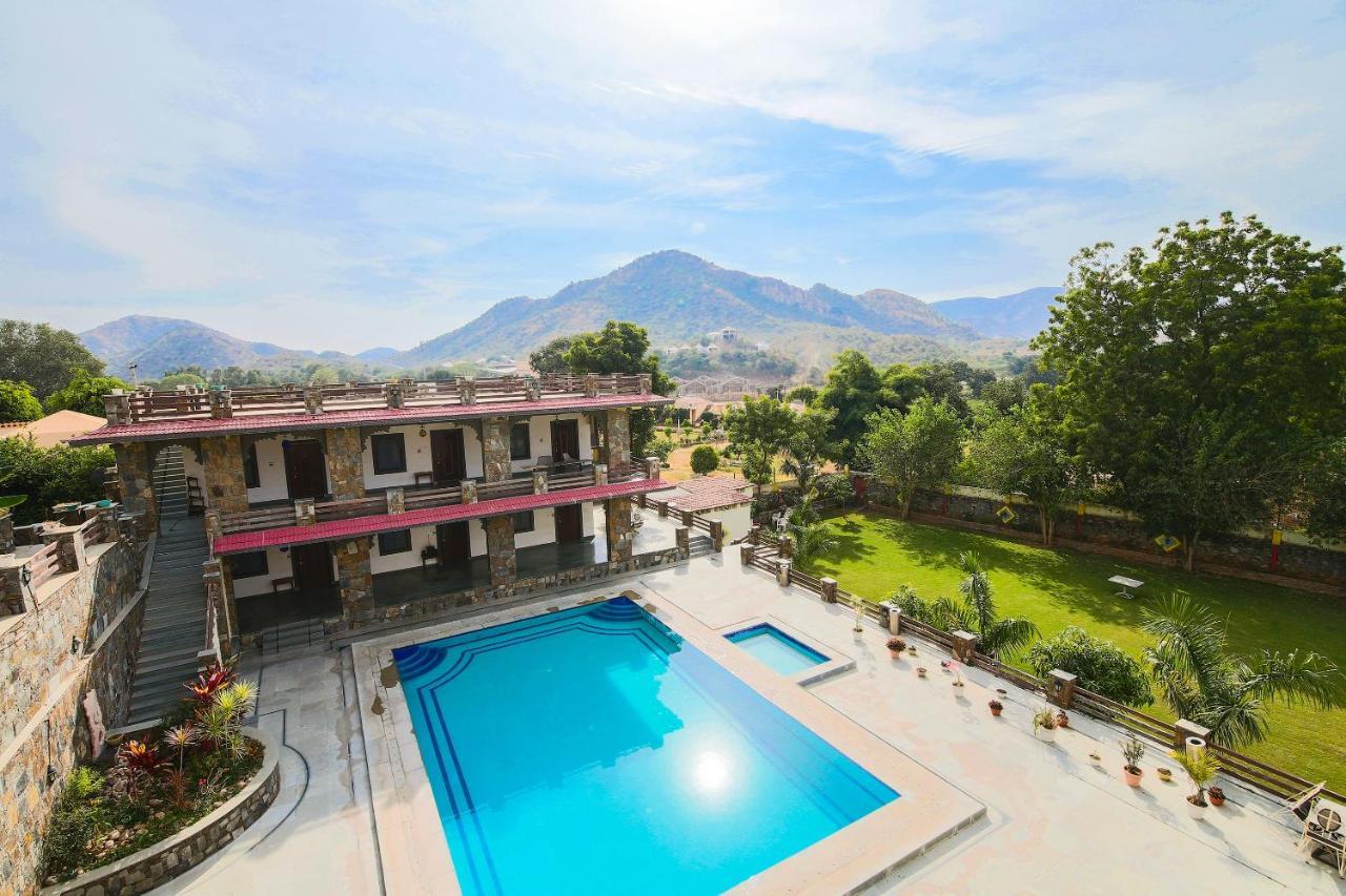 Oyo 24395 Hills Retreat Hotel Udaipur