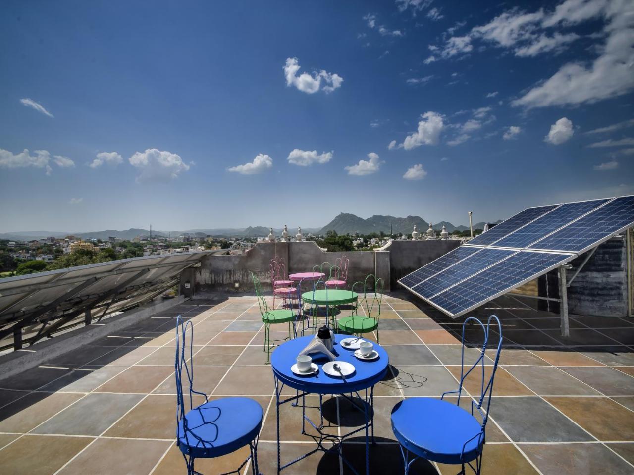 Oyo 19642 Shiv Hotel Udaipur