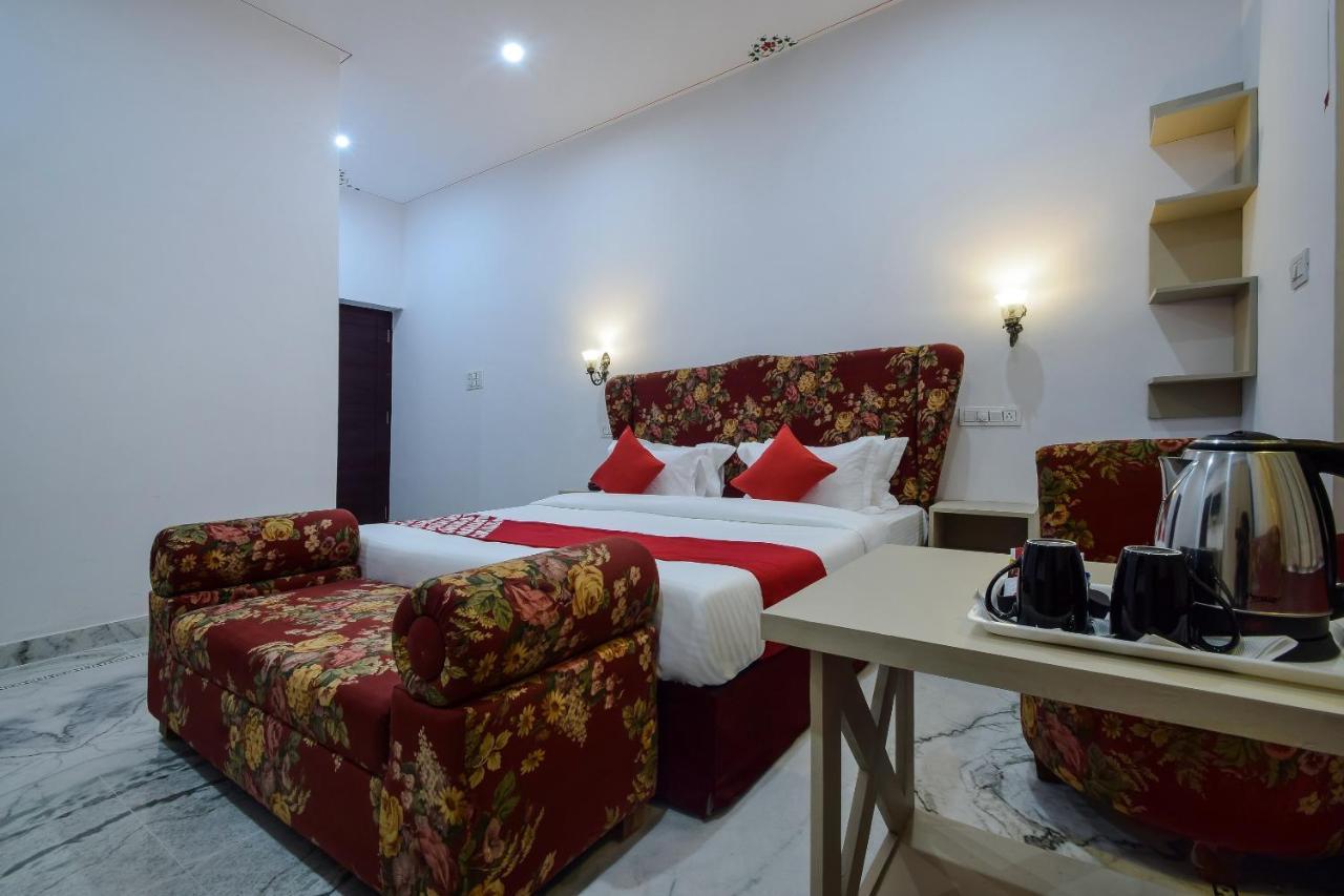 Oyo 19642 Shiv Hotel Udaipur