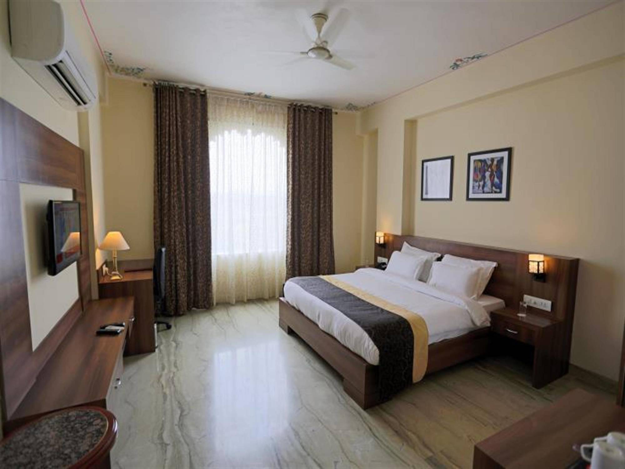 Mewargarh By Red Lion S Hotel
