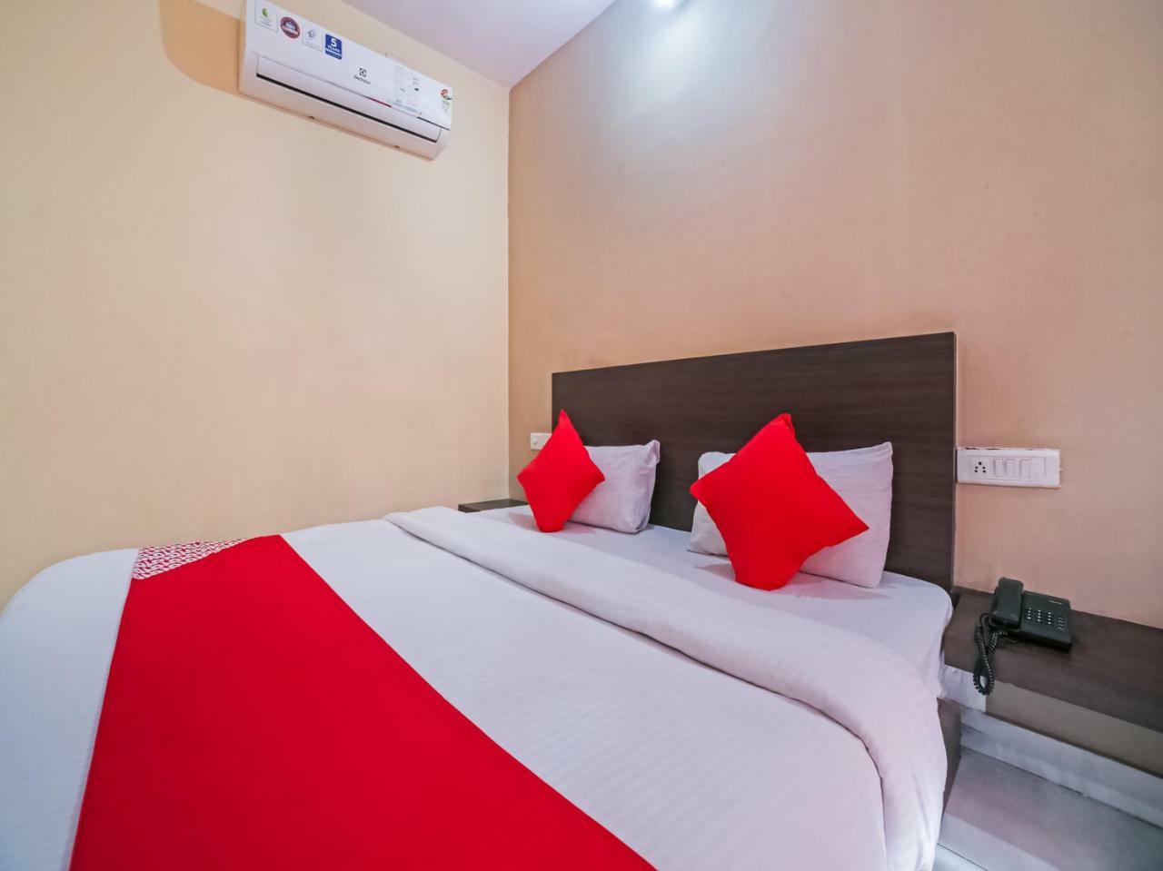 Hotel Oyo 19032 Ambay Palace