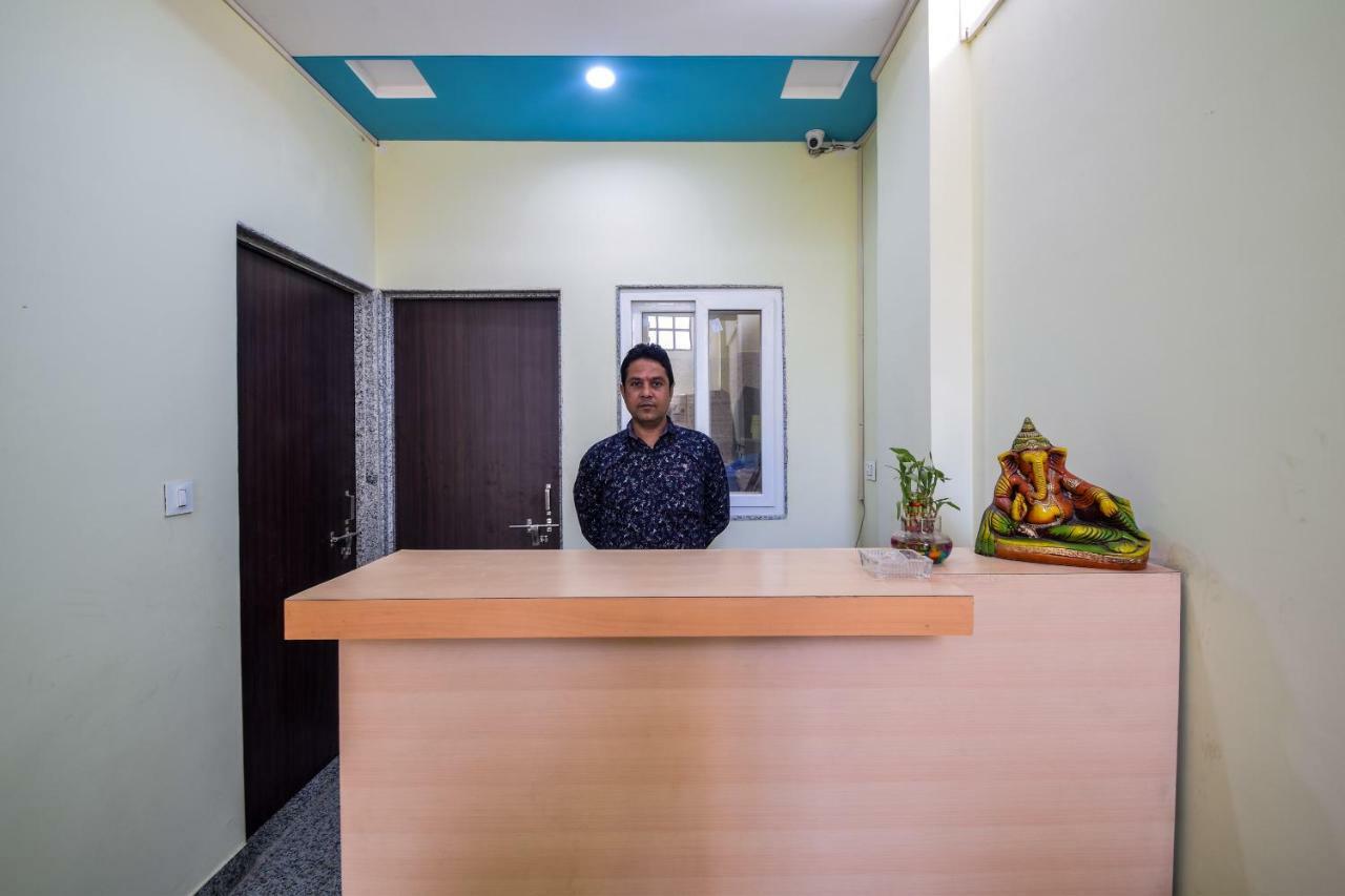 Oyo 35734 F Cube Udaipur
