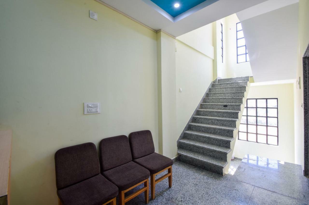 Oyo 35734 F Cube Udaipur