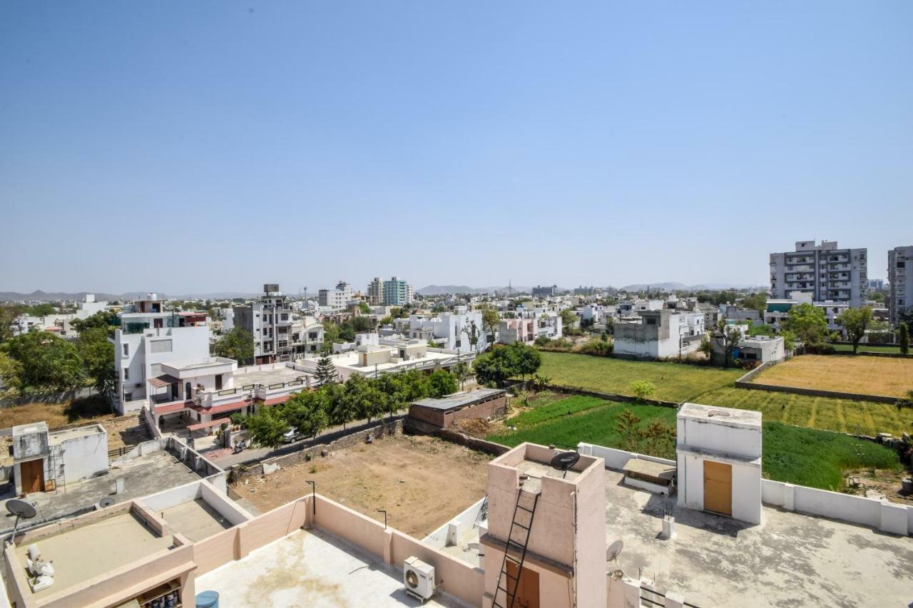 Oyo 35734 F Cube Hotel Udaipur