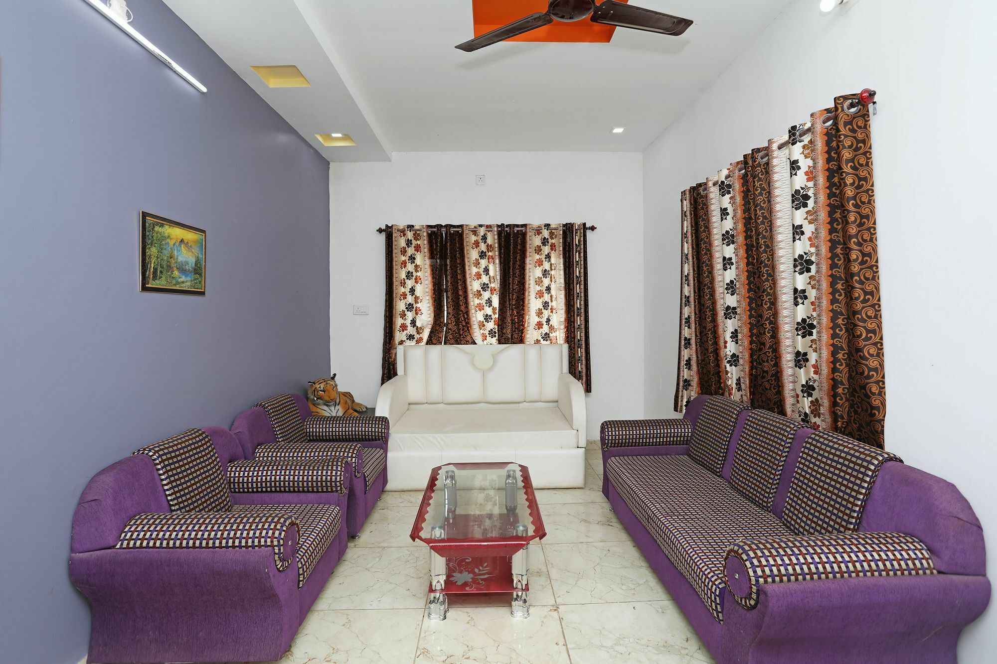 Oyo 10092 Hiran Magri 2*