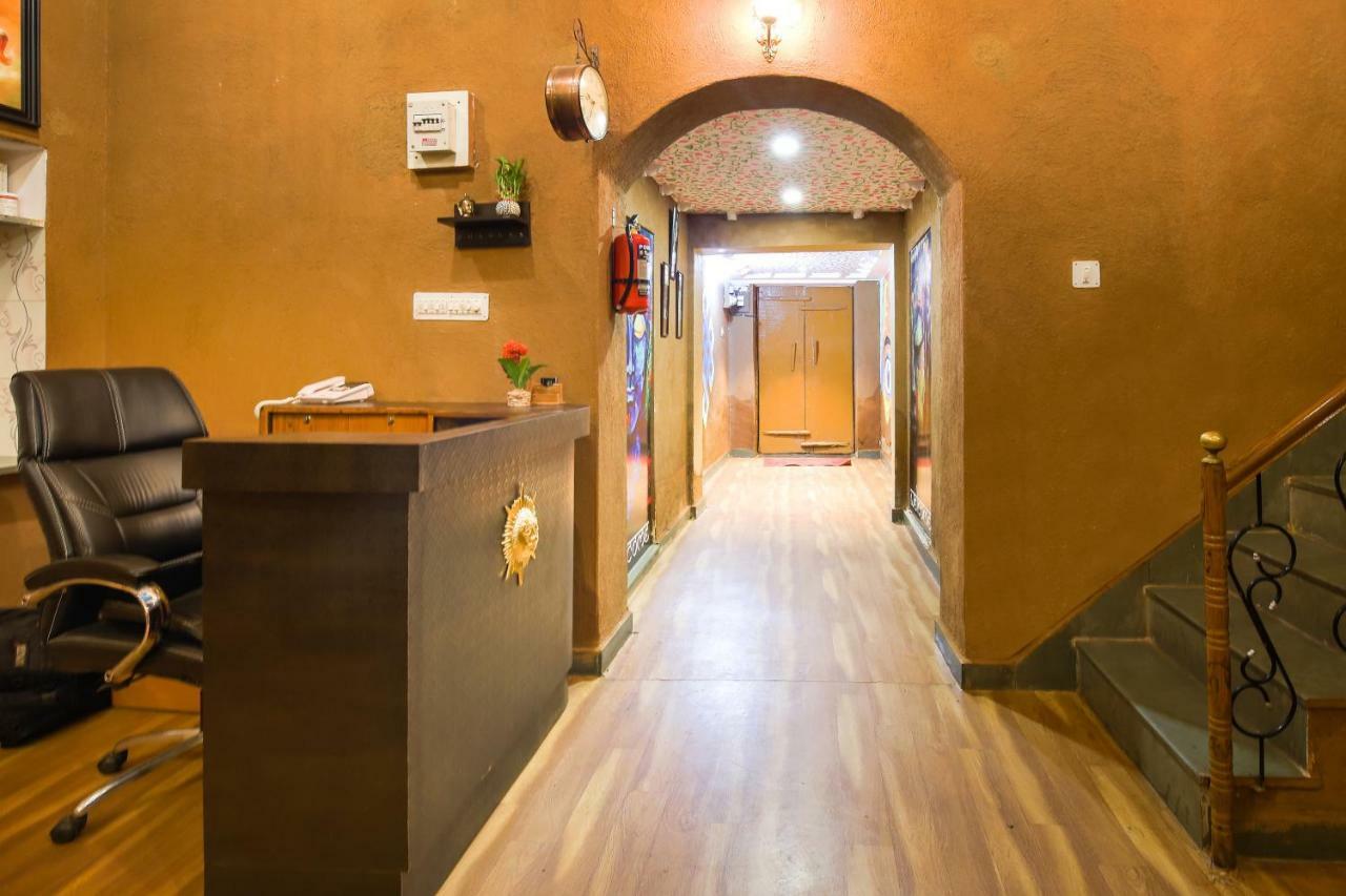 Oyo 46646 Surya Hotel 3*