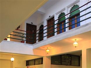 Hotel Devraj Niwas On Pichola Udaipur