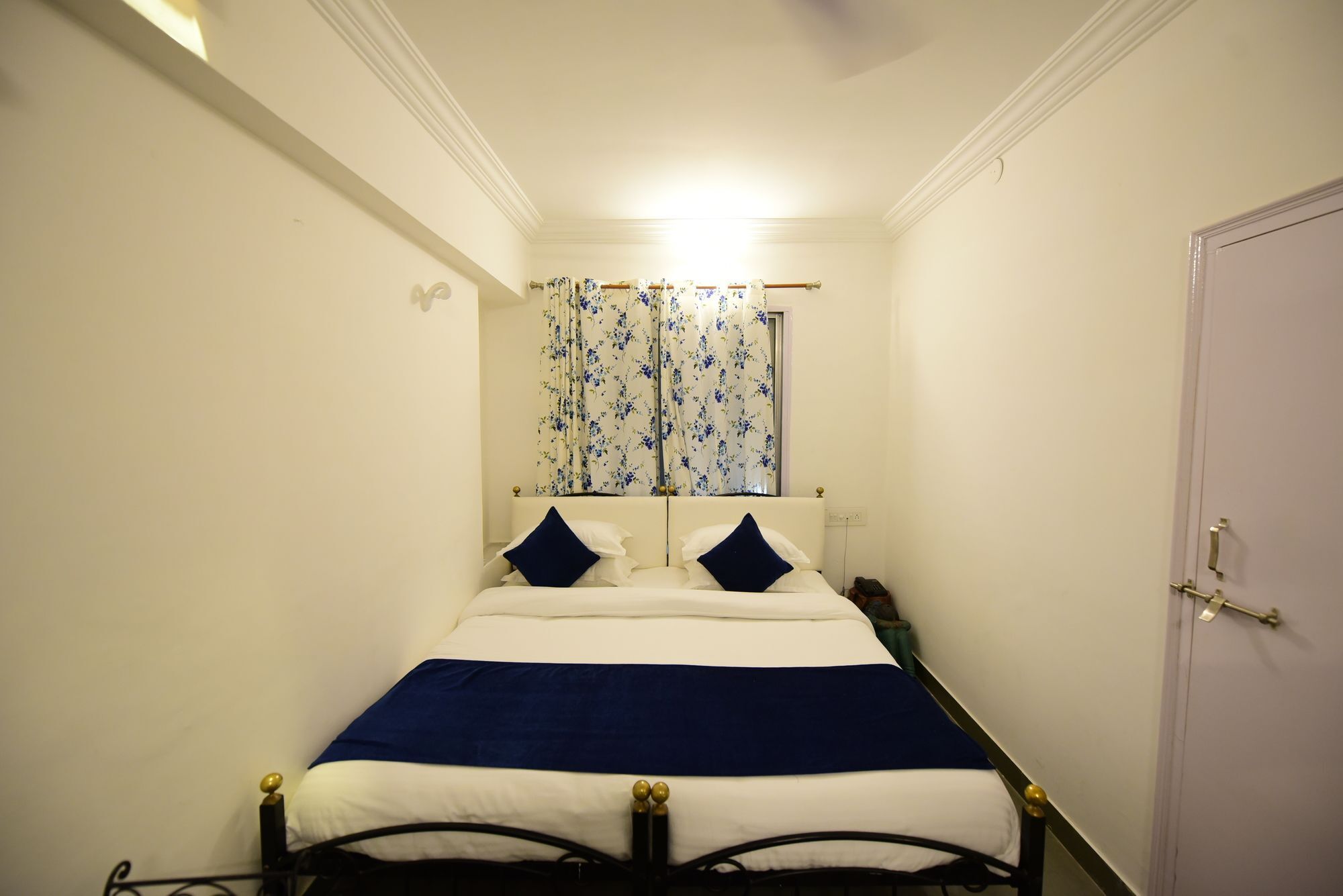 Udai Niwas On Pichola Hotel