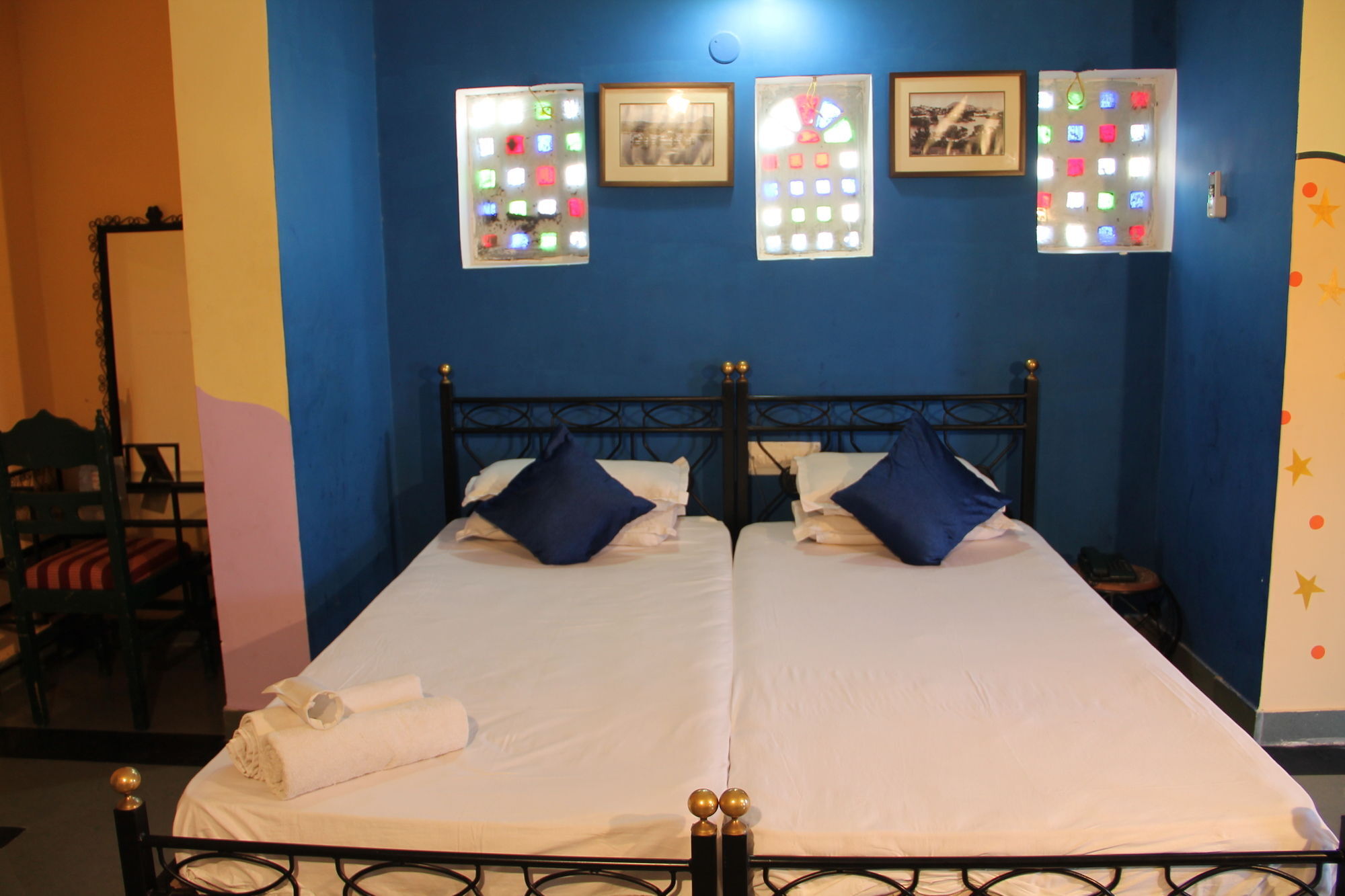 Hotel Udai Niwas On Pichola