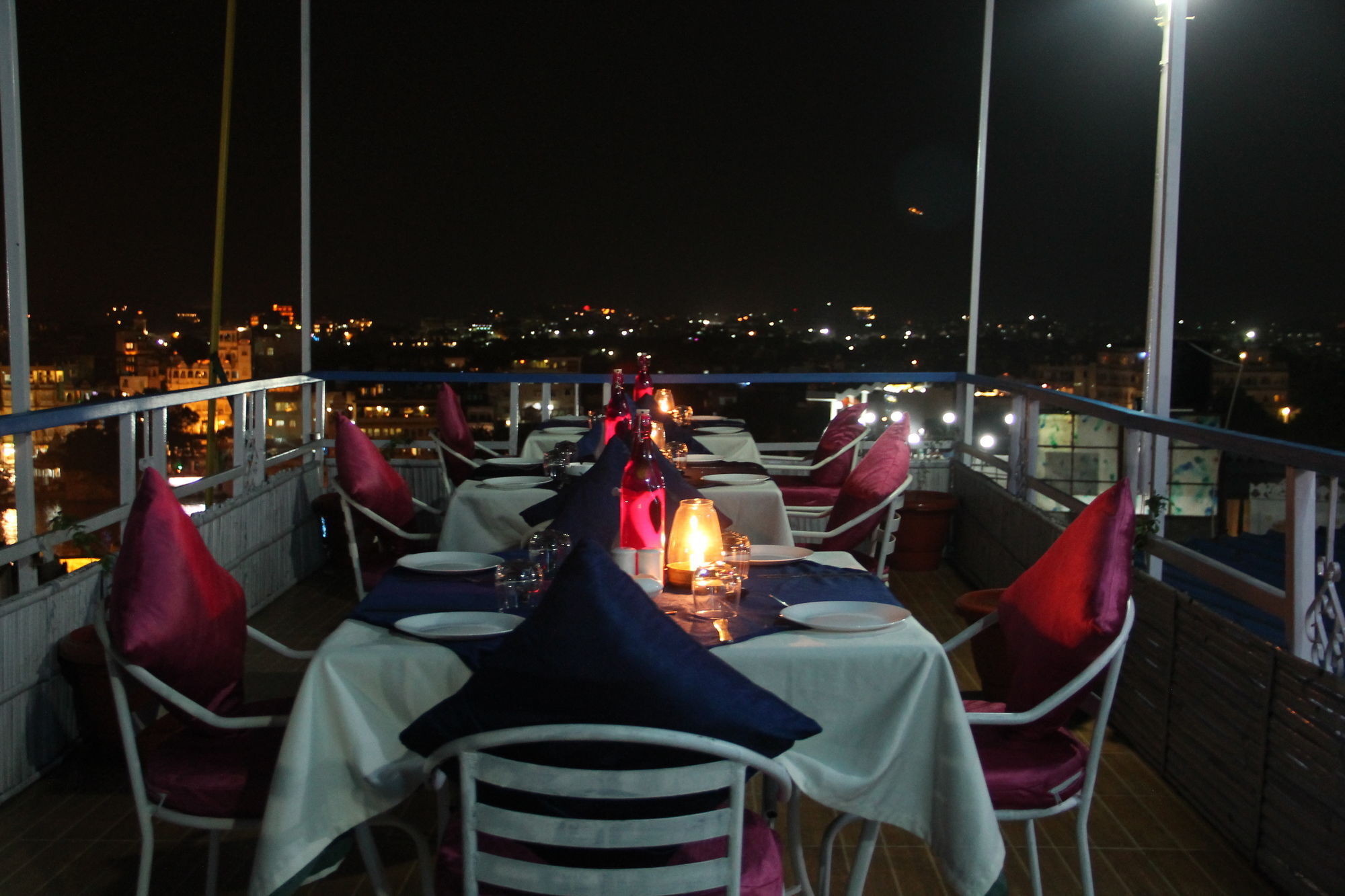 Udai Niwas On Pichola Udaipur