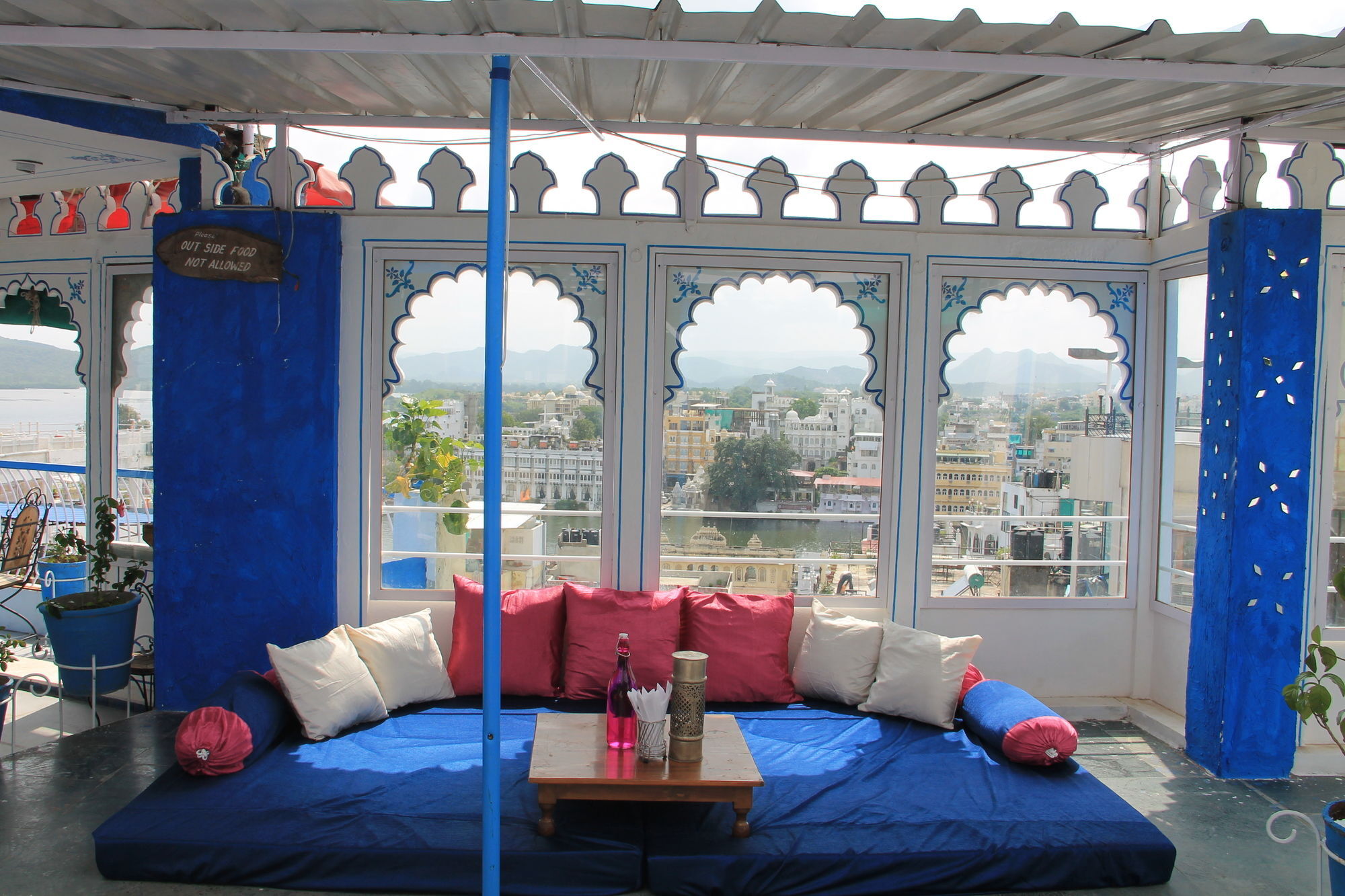 Udai Niwas On Pichola Udaipur