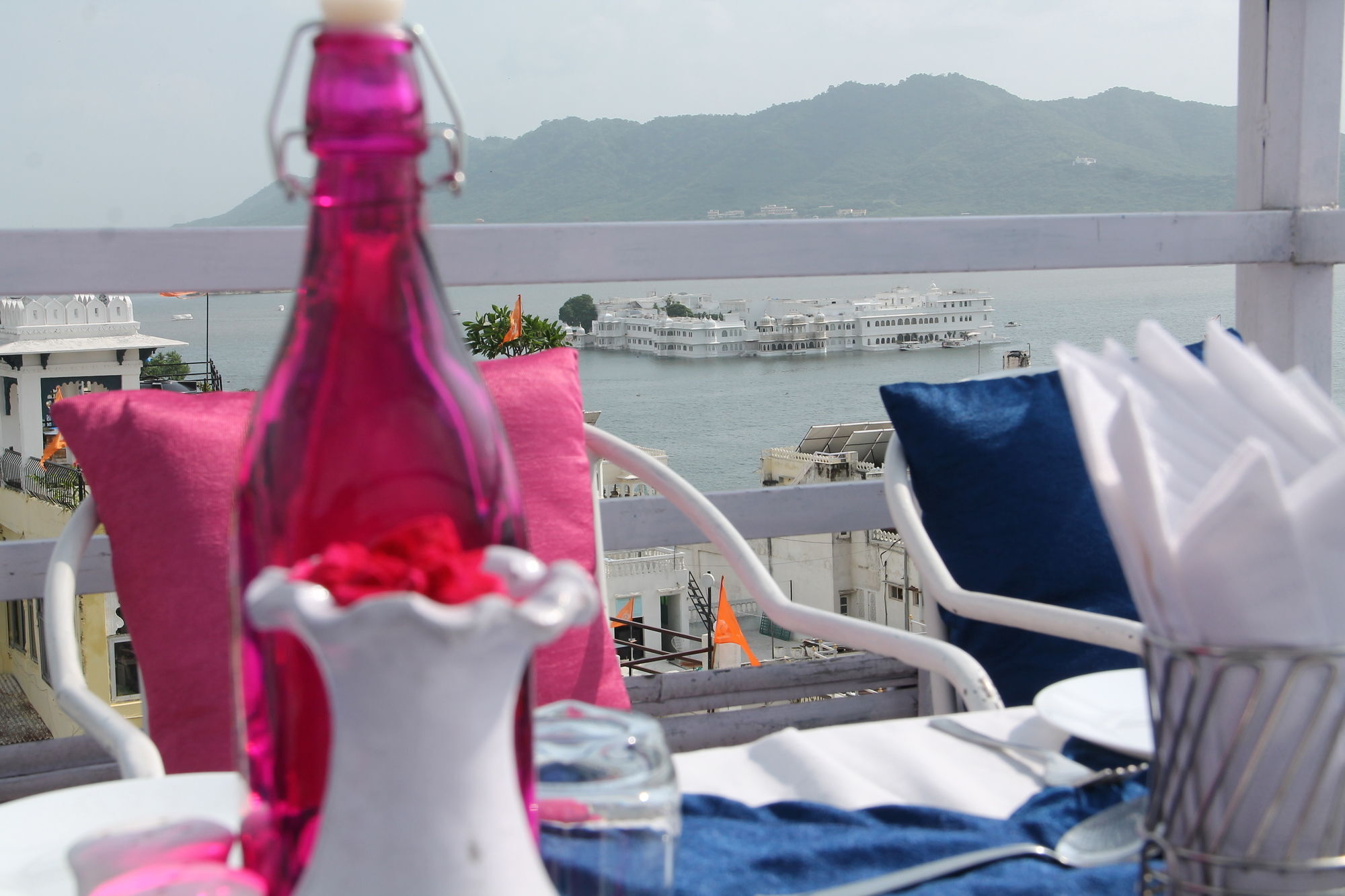 Hotel Udai Niwas On Pichola