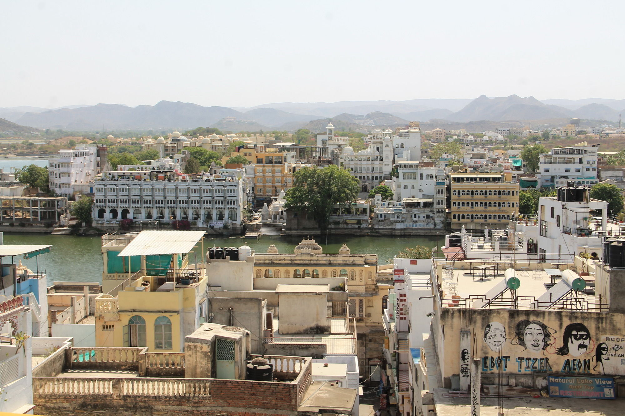 Udai Niwas On Pichola Udaipur