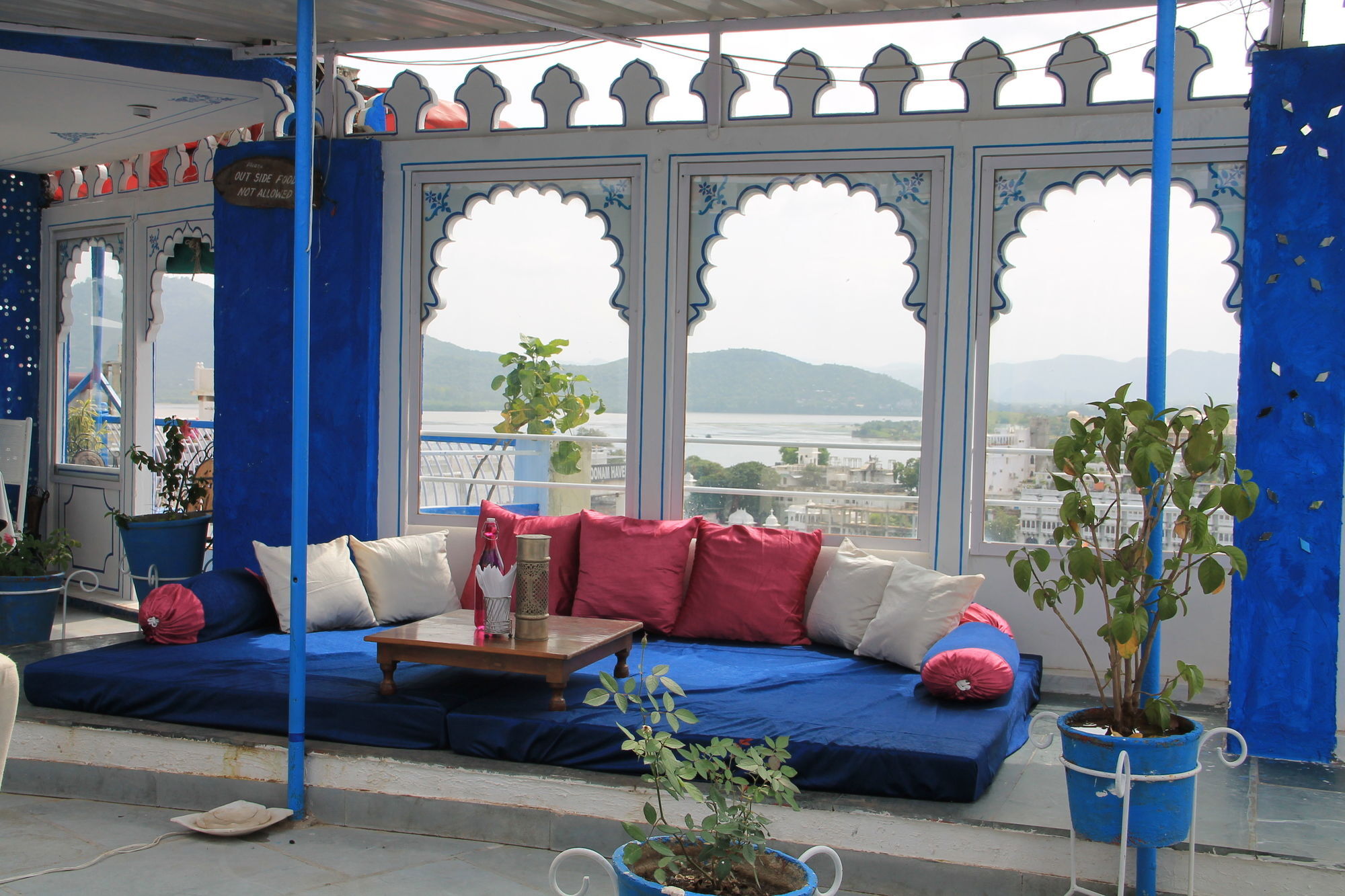 Udai Niwas On Pichola 3* Udaipur