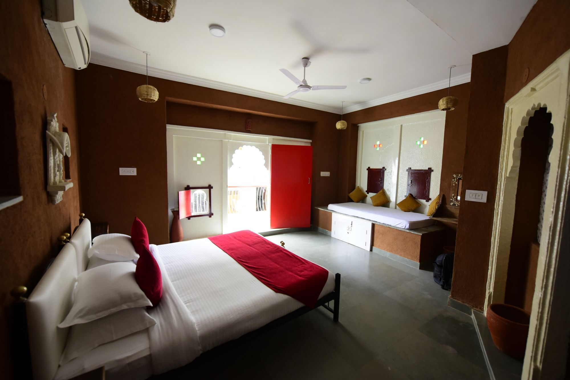 Udai Niwas On Pichola 3* Udaipur