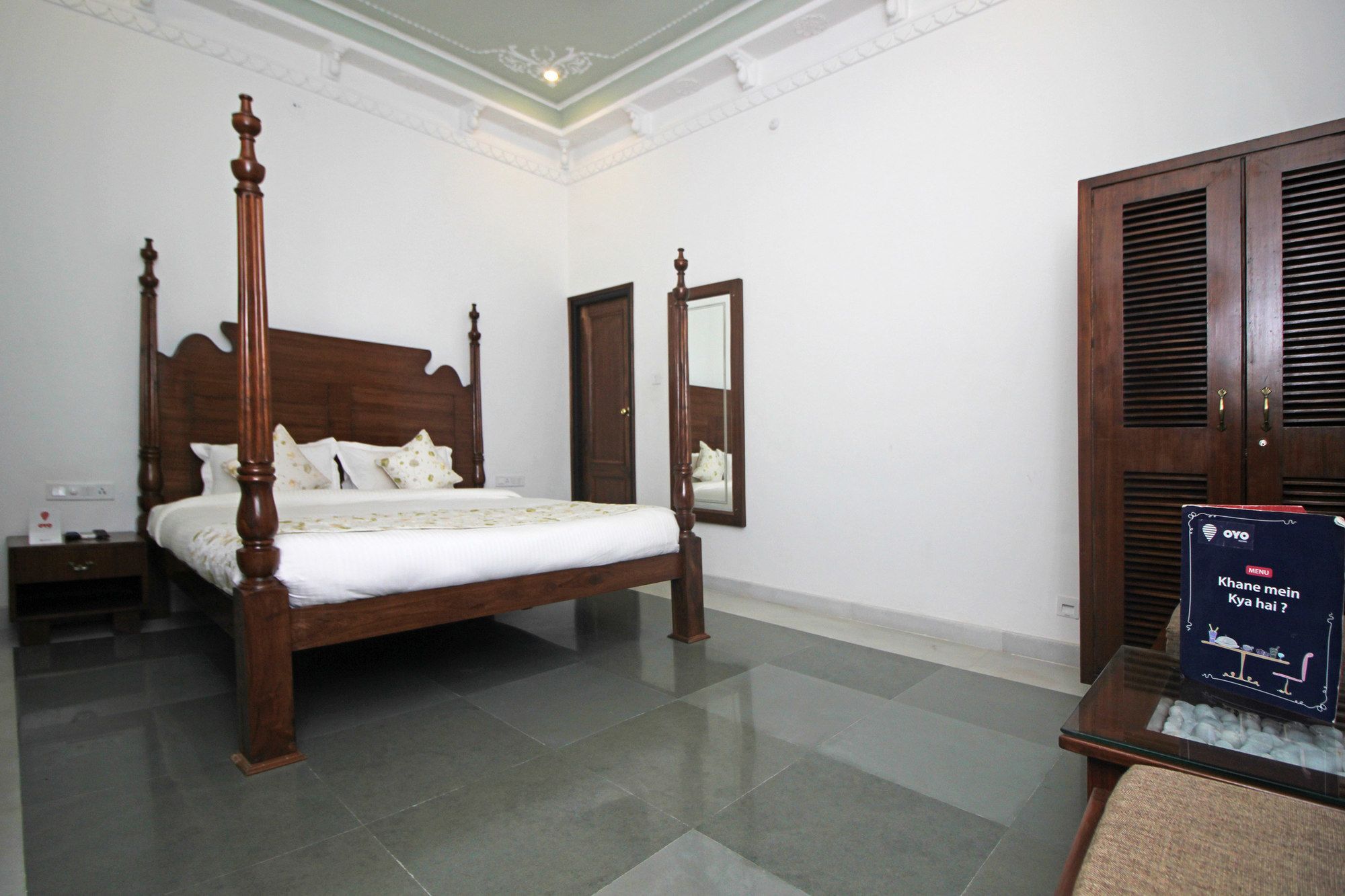 Oyo 9403 Boutique Near Udaivilas Hotel Udaipur