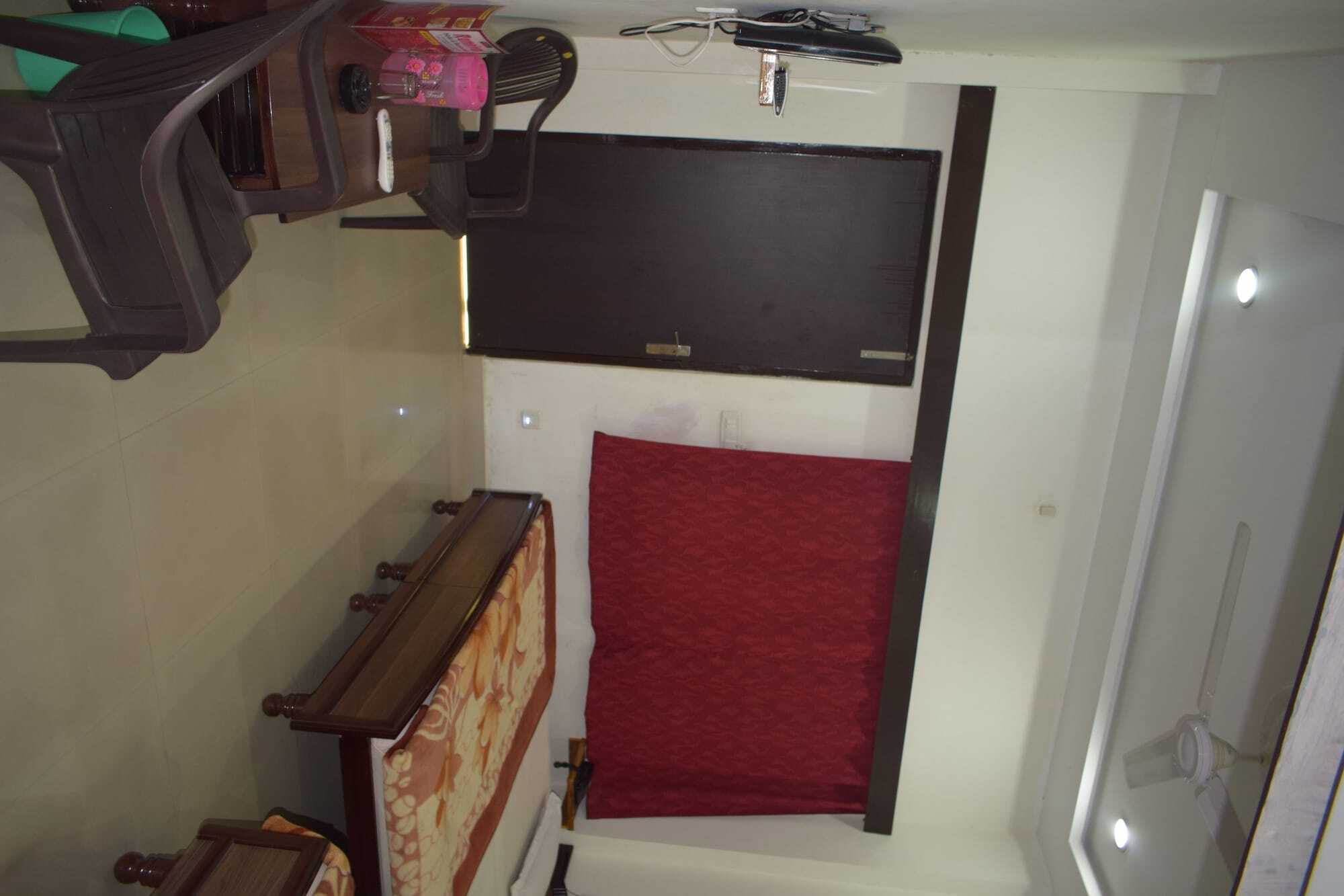 Ram Niwas 3*