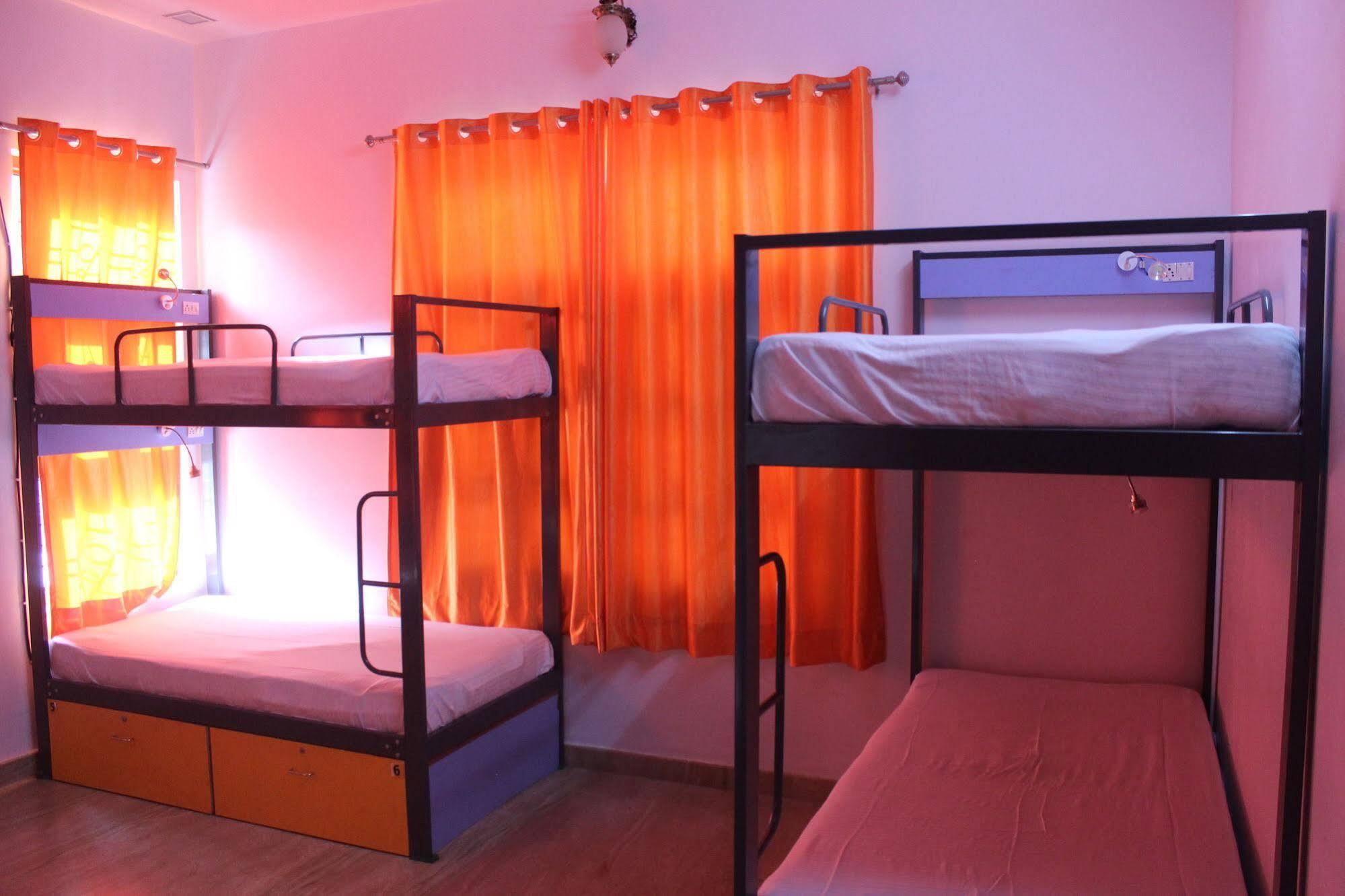 Backpacker Panda Lake Fateh Sagar Udaipur Hostel *