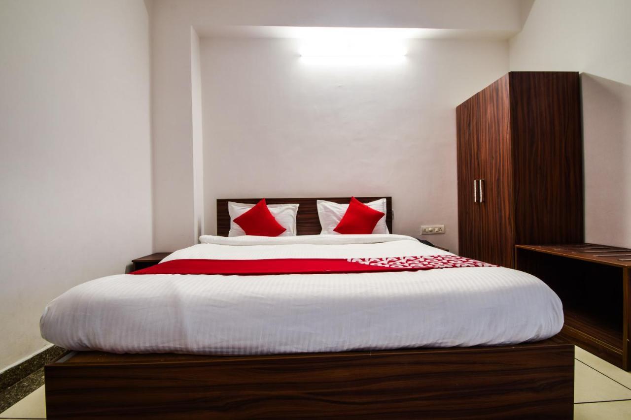 Oyo 23381 Sagar Ratna Udaipur