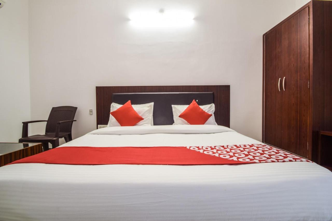 Oyo 23381 Sagar Ratna 3*