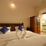 Empire Palace Hotel
