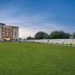 Hotel Khumani