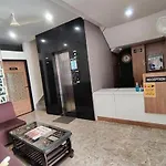 Hotel Golden Rays