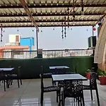 Hotel Golden Rays