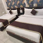Hotel Raj Vilas