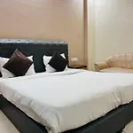 Hotel White House