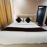 Hotel White House