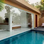 Yaan Retreat-Lake View-Private Pool Villas