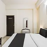 Hotel O Mahaveer Tower