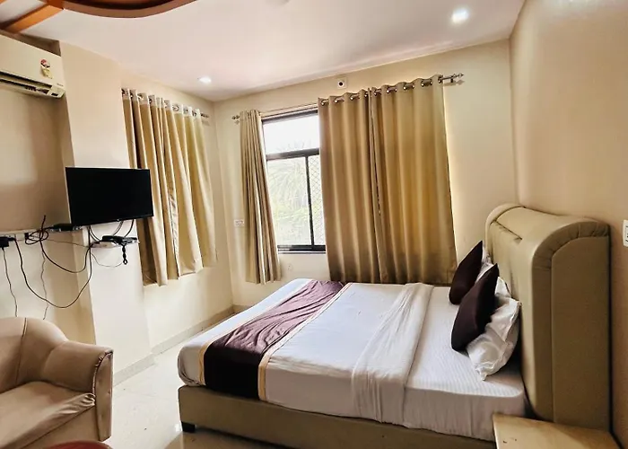 Hotel White House