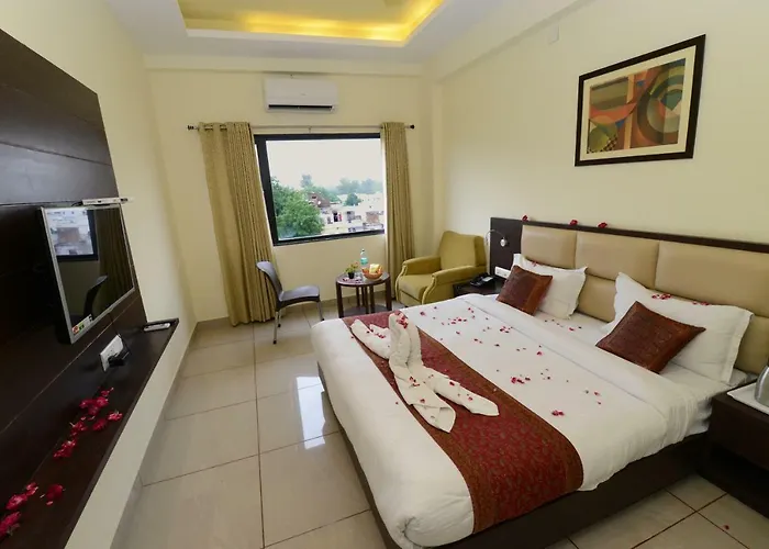 Hotel Sanobar