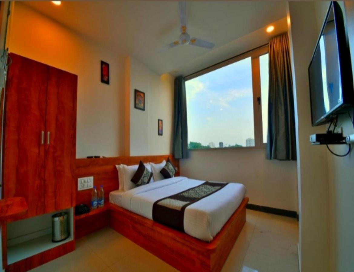 Swarna Vilas Hotel