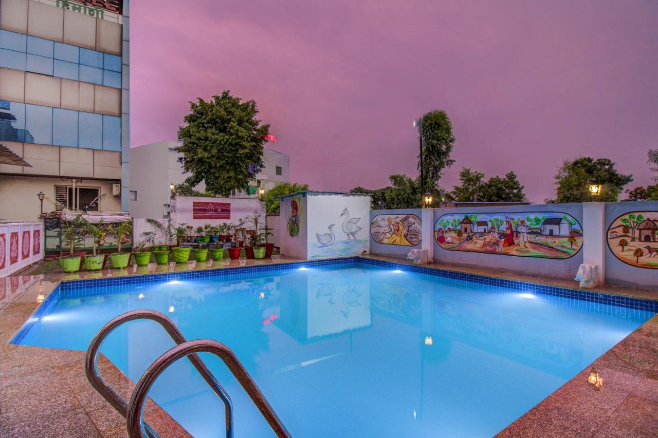 Hotel Fabhotel Himanshi Udaipur