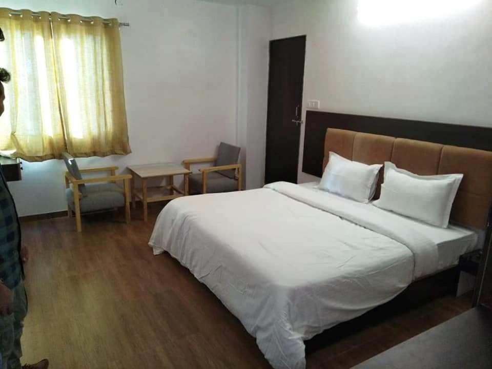 Hotel Arunoday Palace