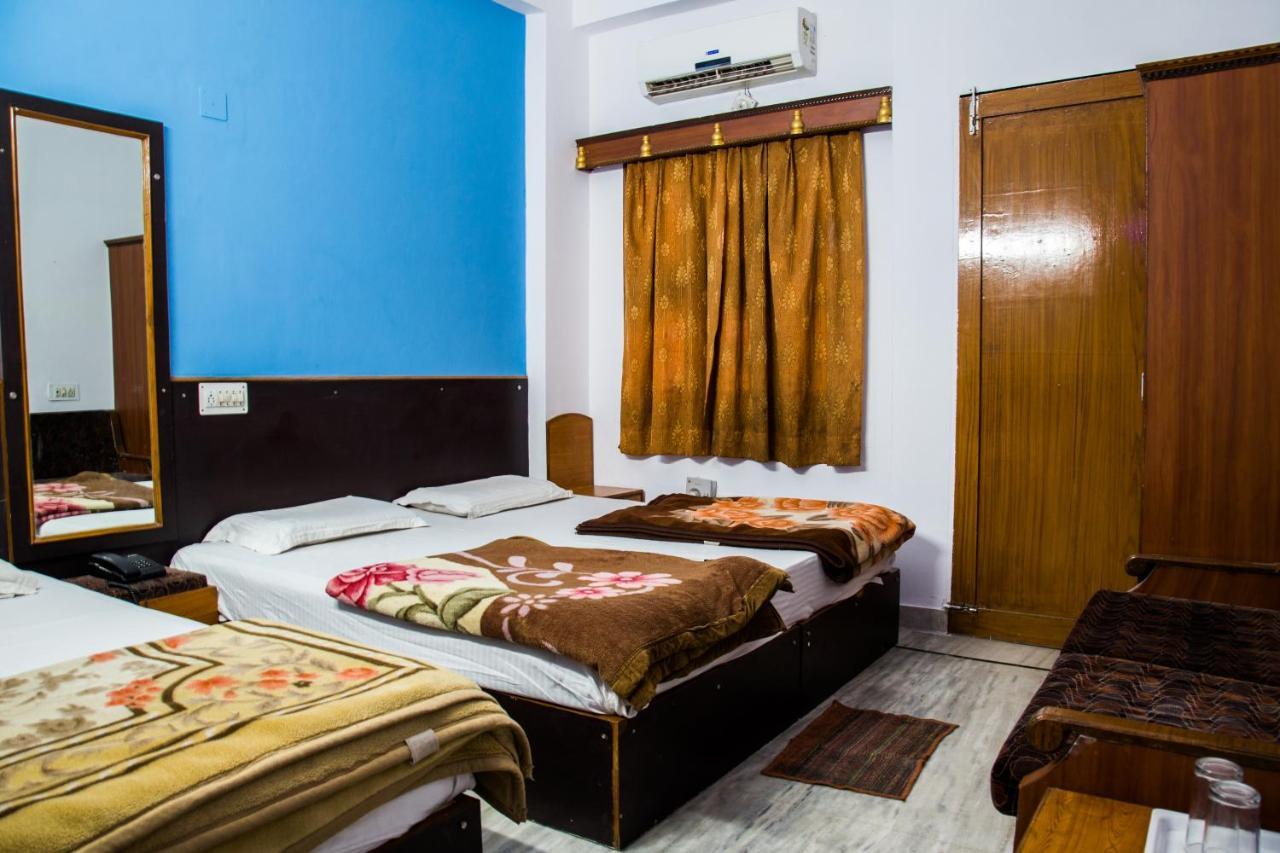 Udai Palace - Centrally Located Budget Family Hotel