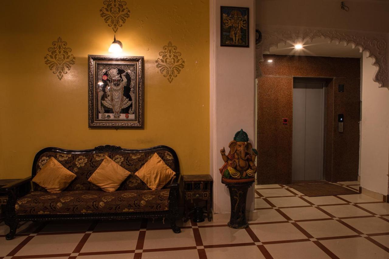 Hotel Sargam Sadan
