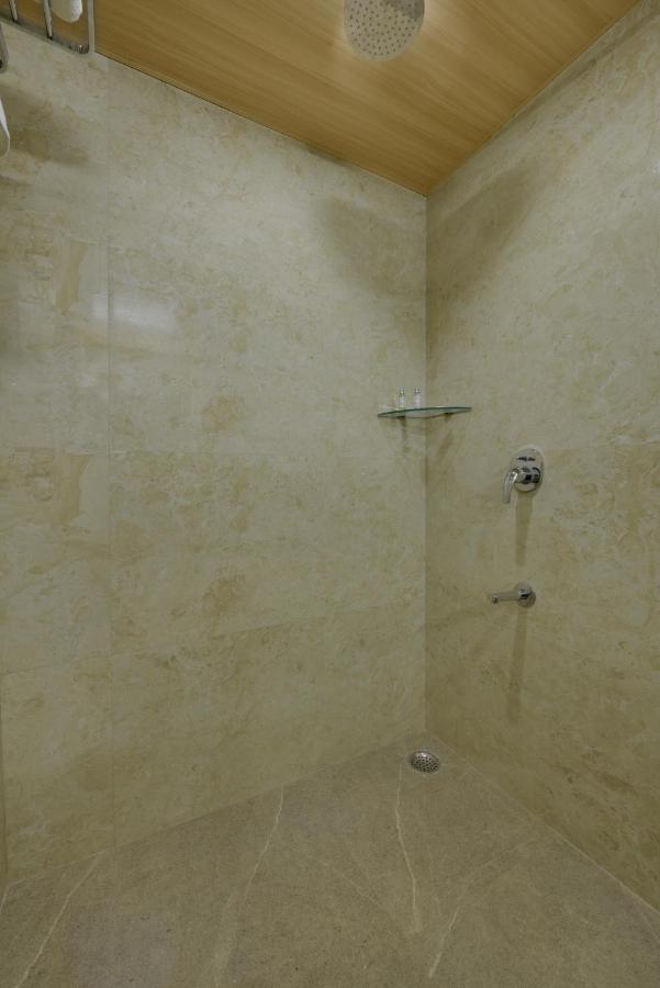 Hotel Khumani 4*
