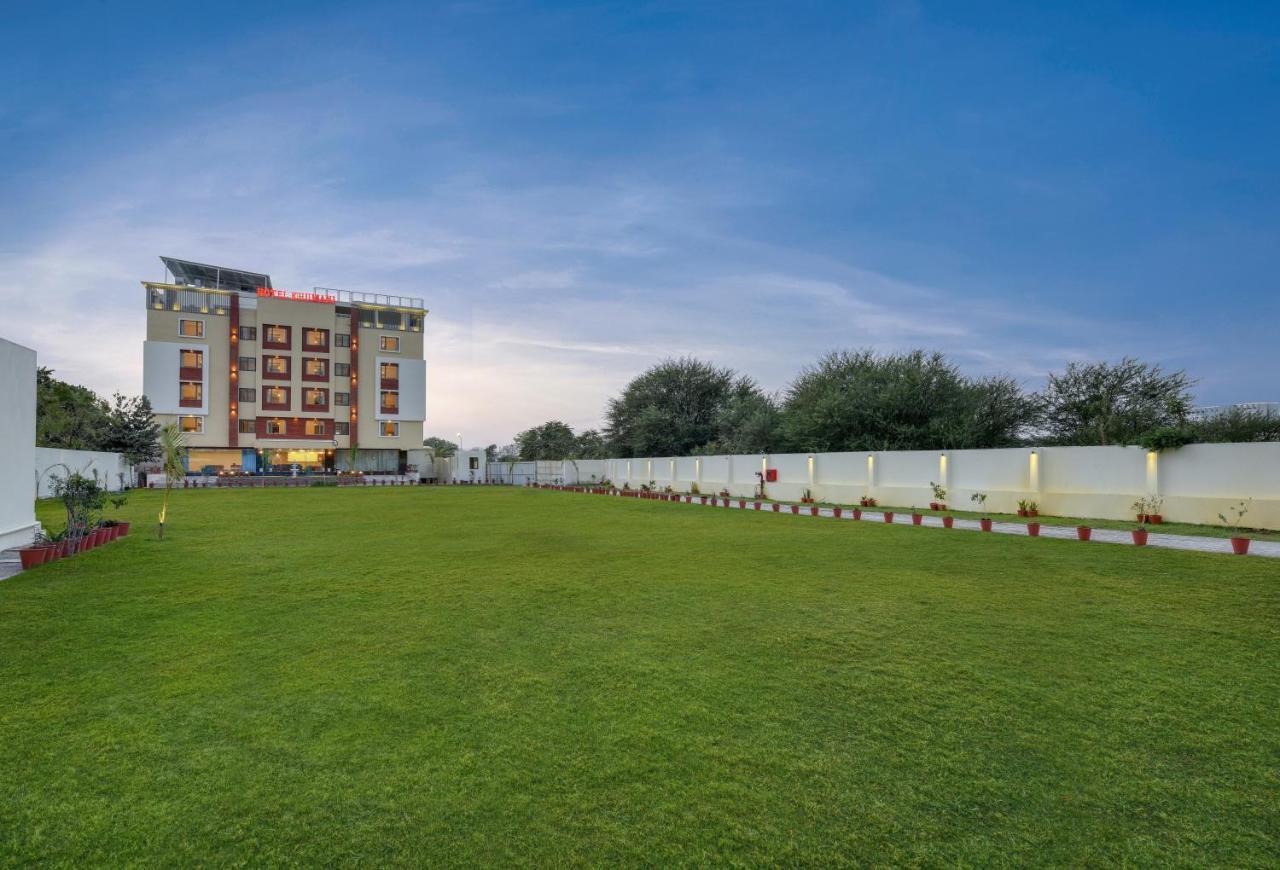 Hotel Hotel Khumani 4*