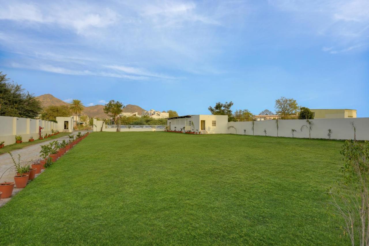 Khumani By Hills N Dunes 4* Udaipur