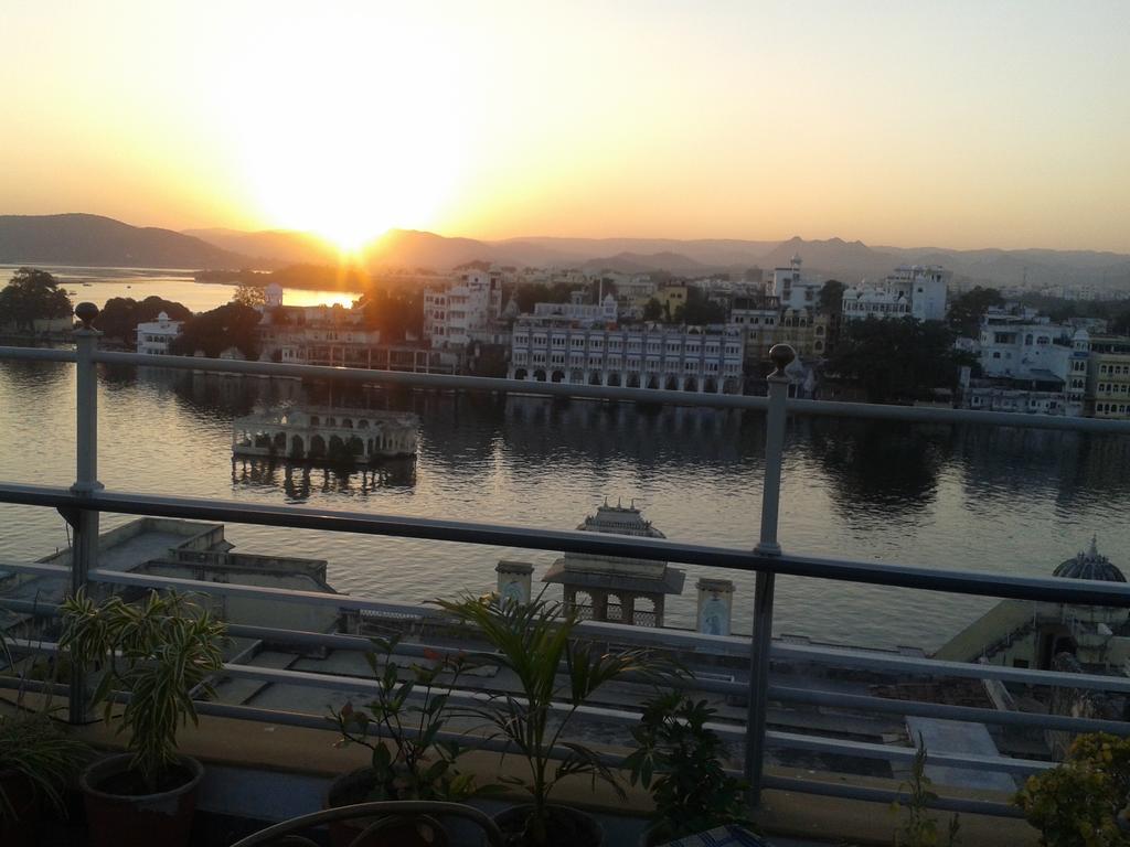 Hotel Mewar Haveli - At Pichola 3*