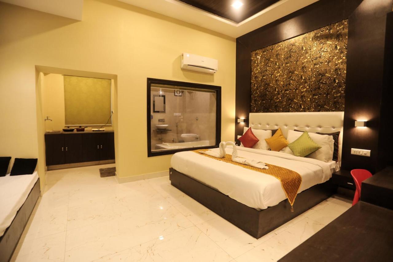 G-bhagwat By An Hotel Udaipur